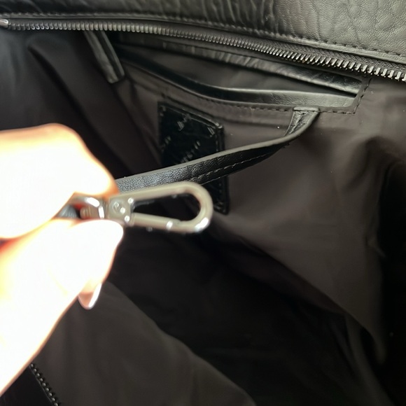 Desigual Faux sheepskin maxi shopper bag - Picture 6 of 12